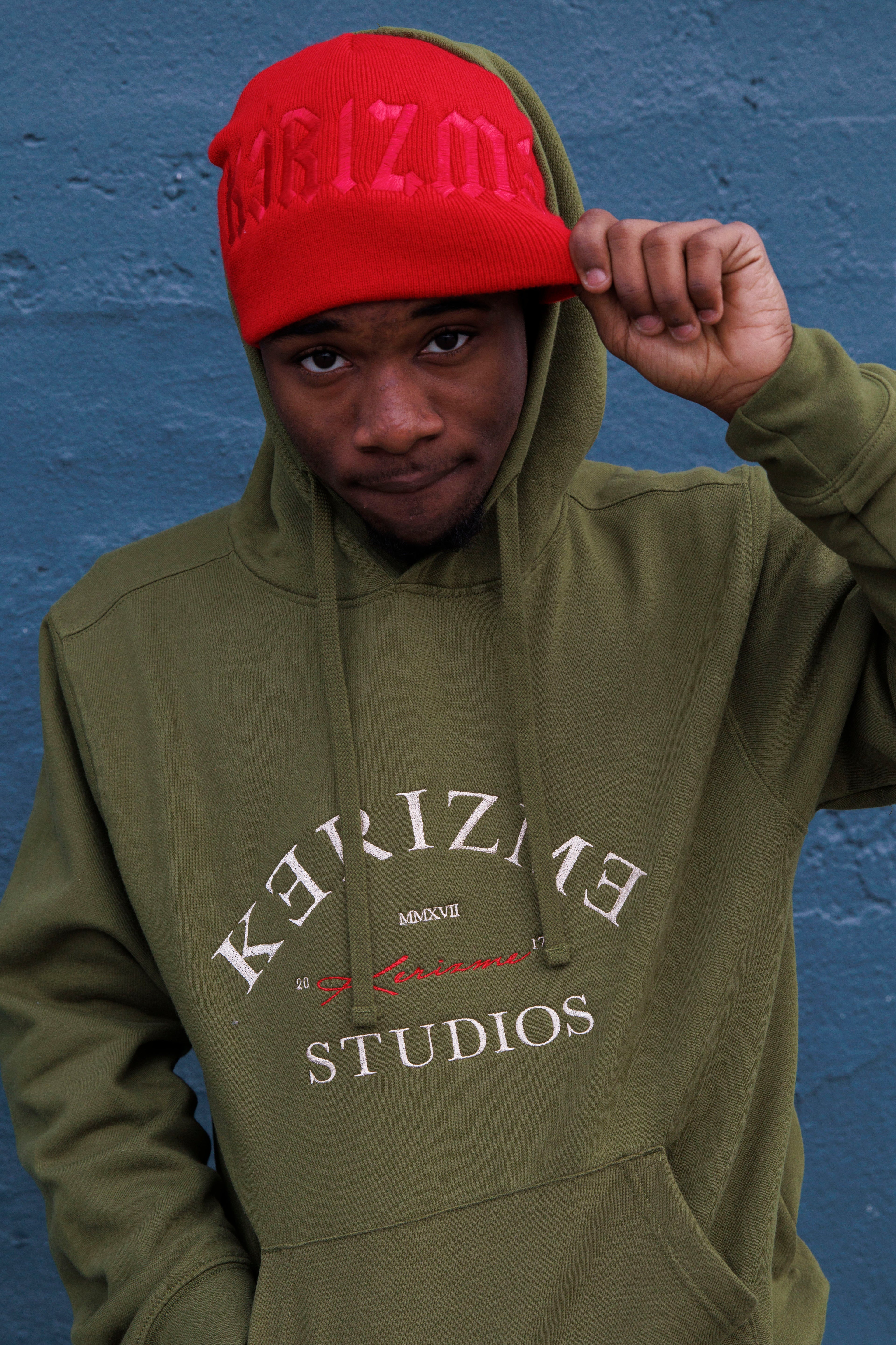 Olive Kəˈrizmə Studios Fleece Pullover